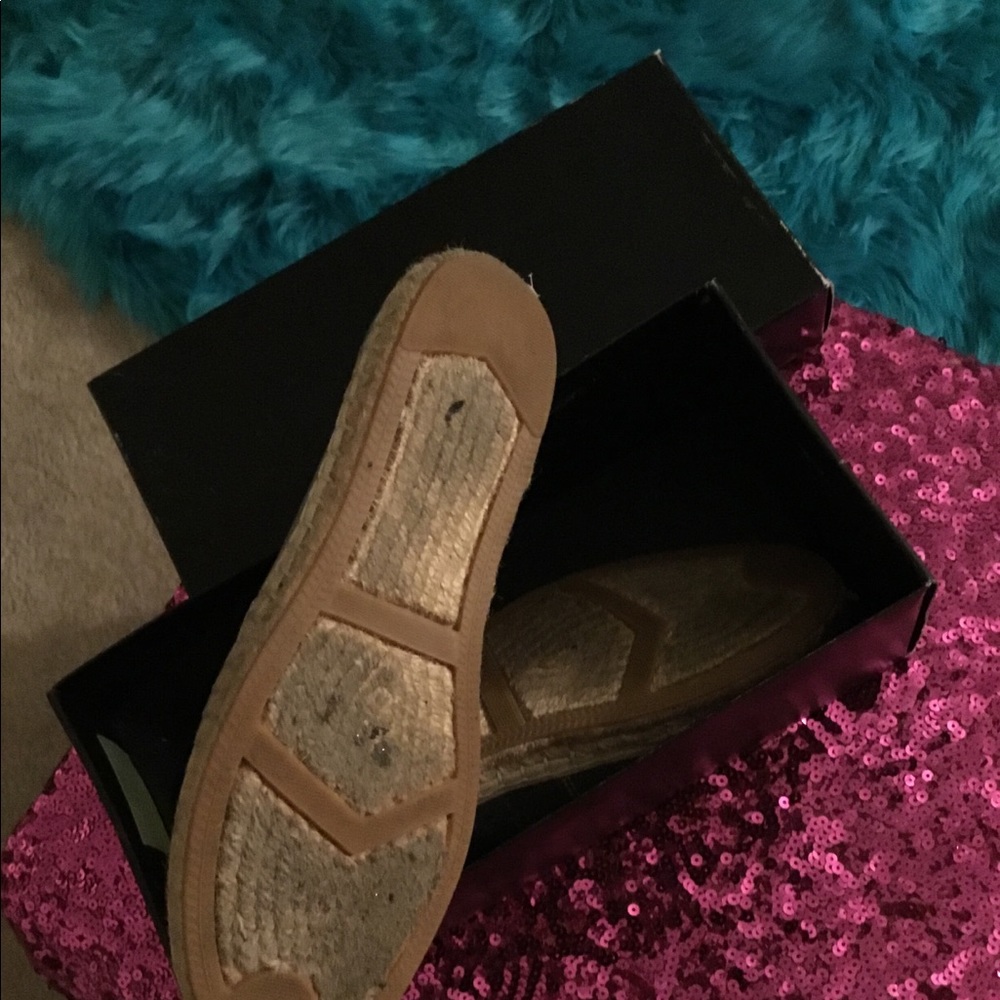 Espadrilles - Picture 3 of 4